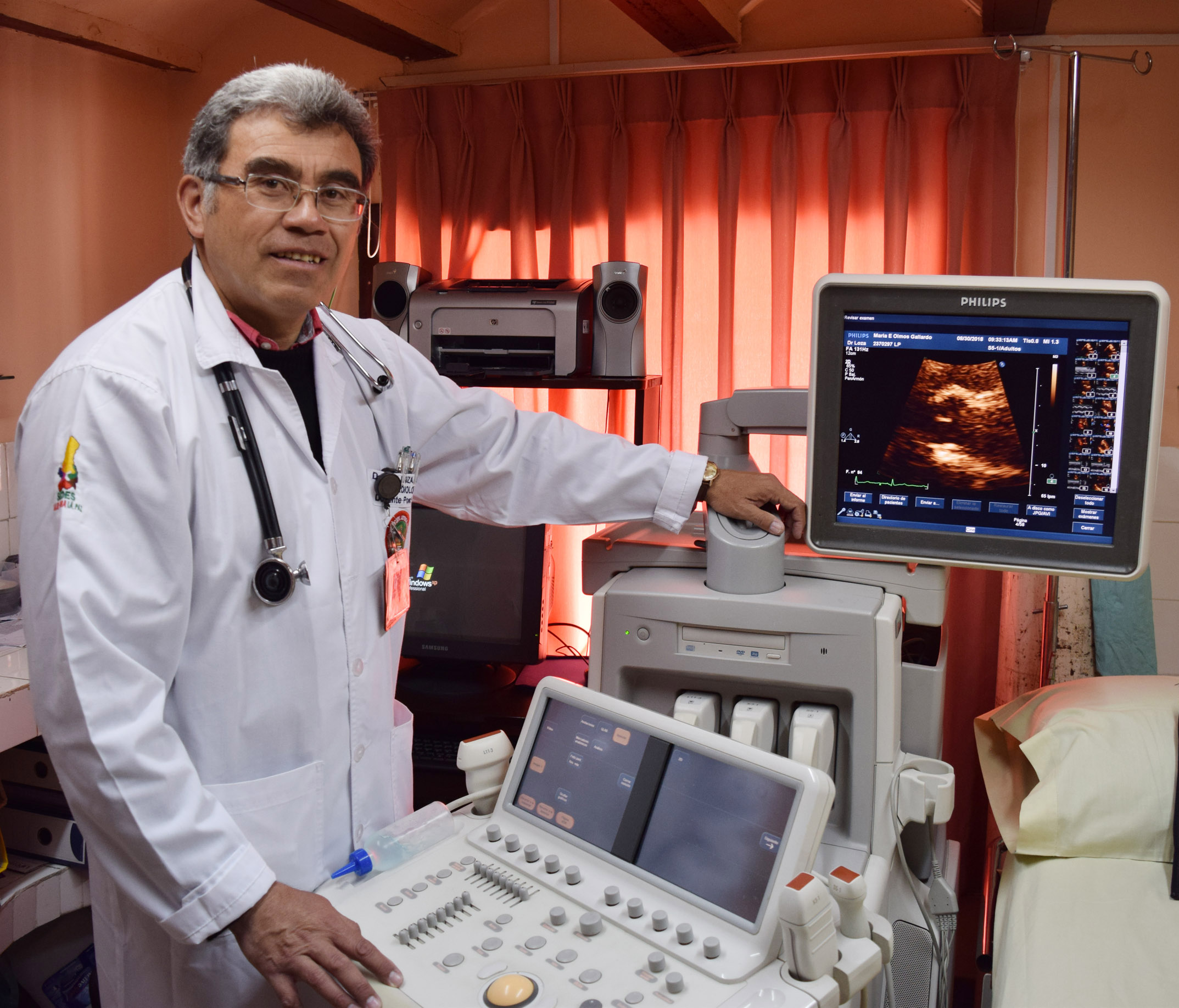 Cardiólogo boliviano ganó beca  para realizar pasantía en España