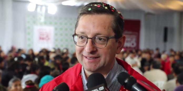 Candidato presidencial Óscar Ortíz presenta proyecto de ley para combatir corrupción