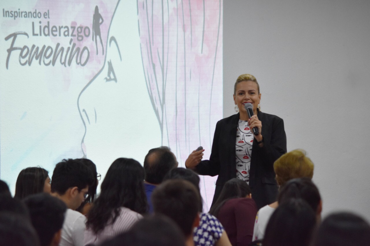 Foro Mujer en la UPSA promueve el empoderamiento 