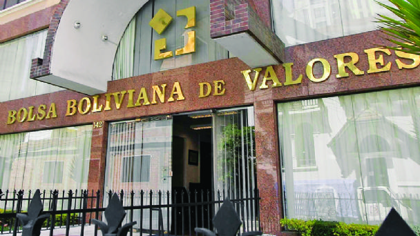 La Bolsa Boliviana de Valores premia ideas innovadoras de estudiantes universitarios