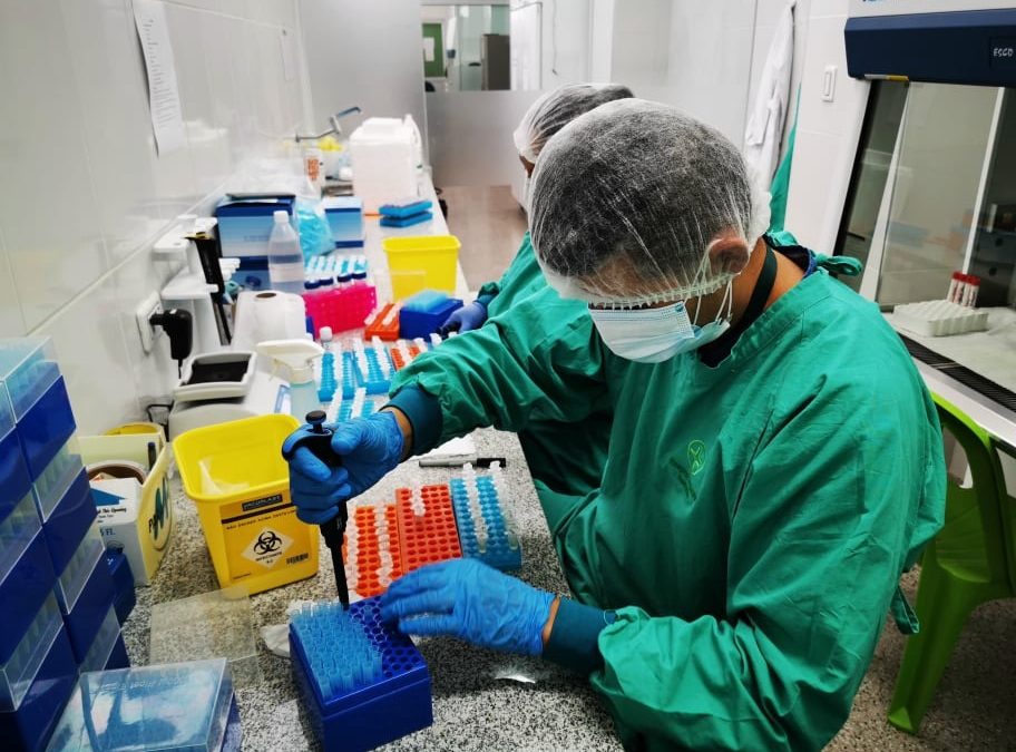 Santa Cruz: Laboratorio de la Gobernación inicia pruebas masivas de antígeno nasal